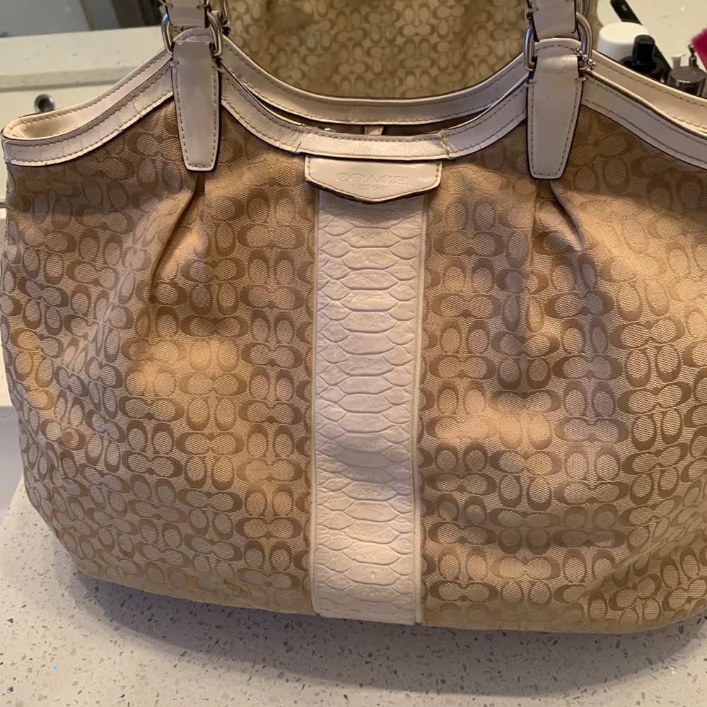 Authentic coach shoulder bag